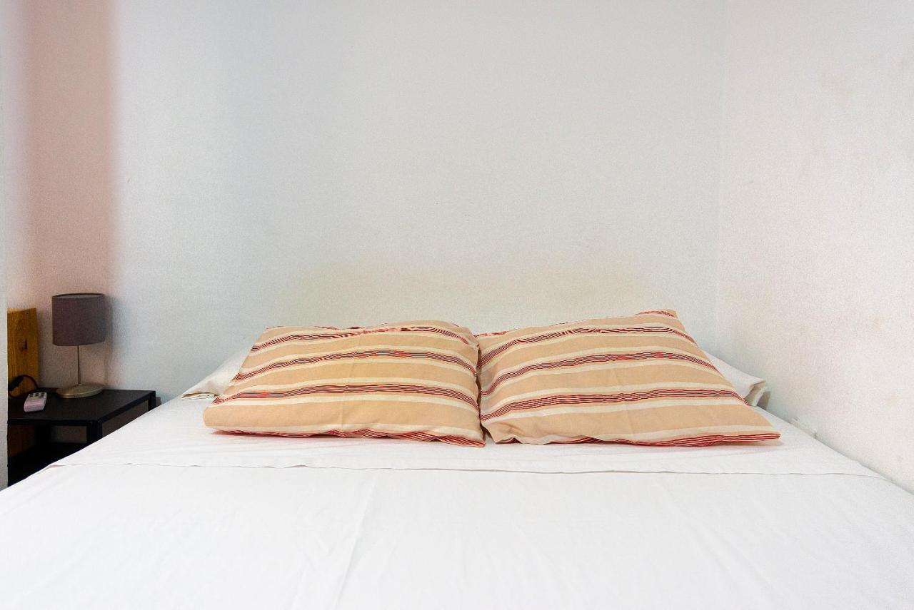 Rooms Young People Only, Soho Citycenter Malaga Ngoại thất bức ảnh