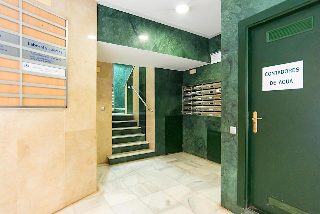 Rooms Young People Only, Soho Citycenter Malaga Ngoại thất bức ảnh